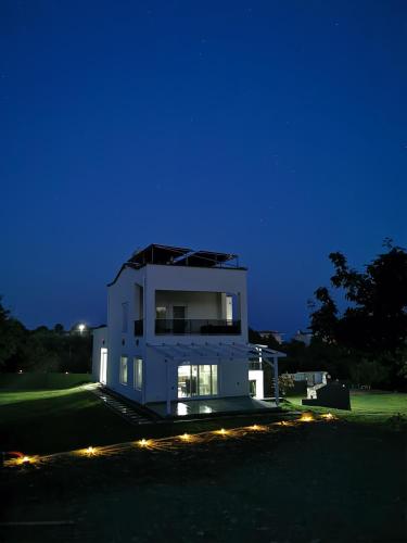 A szálláshely kívülről, Platan Paradise in Platanitis Maronia A szálláshely kívülről, Platan Paradise in Platanitis Maronia