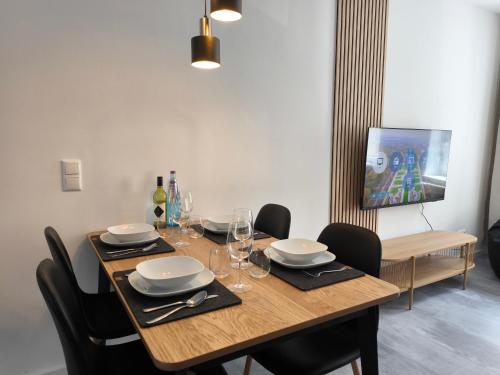 Ételek és italok, maremar - Apartments am Ferberturm - Luxus Boxspringbett - Küche - Arbeitsplatz - WLAN (maremar - Apartments am Ferberturm - Luxus Boxspringbett - Kuche - Arbeitsplatz - WLAN) in Gera Ételek és italok, maremar - Apartments am Ferberturm - Luxus Boxspringbett - Küche - Arbeitsplatz - WLAN (maremar - Apartments am Ferberturm - Luxus Boxspringbett - Kuche - Arbeitsplatz - WLAN) in Gera