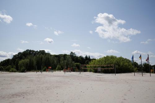 周邊環境, Laiva Engures ostā (Laiva Engures osta) in 恩古雷 周邊環境, Laiva Engures ostā (Laiva Engures osta) in 恩古雷