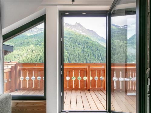 Terraza/balcón, Alpenlodge Pettneu Lodge XL in Pettneu Am Arlberg Terraza/balcón, Alpenlodge Pettneu Lodge XL in Pettneu Am Arlberg