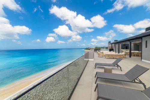 Allure 502, Beachfront Penthouse by ZenBreak in Бриджтаун Allure 502, Beachfront Penthouse by ZenBreak in Бриджтаун