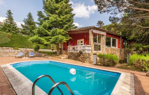 Úszómedence, Beautiful Home In Mataelpino in Mataelpino Úszómedence, Beautiful Home In Mataelpino in Mataelpino