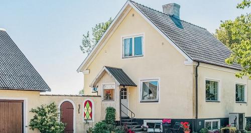 Exterior view, Bright House With Field View In Osterlen in Borrby Exterior view, Bright House With Field View In Osterlen in Borrby