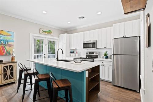 Salty Sanctuary - Private Luxury Villa w Pool in Duck Key (Florida) Salty Sanctuary - Private Luxury Villa w Pool in Duck Key (Florida)