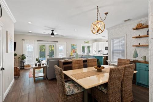 Salty Sanctuary - Private Luxury Villa w Pool in Duck Key (Florida) Salty Sanctuary - Private Luxury Villa w Pool in Duck Key (Florida)