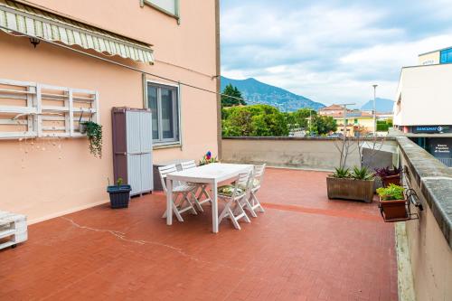 Terraza/balcón, Casa Vacanza Via Roma in Lovere Terraza/balcón, Casa Vacanza Via Roma in Lovere