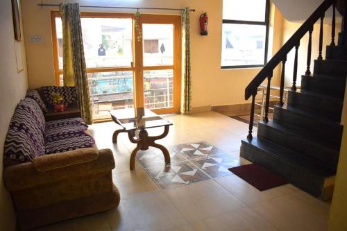 Létesítmények, HOTEL GOLDEN INN Near Mansa Devi Temple and Chandi Devi Temple # Ganga River - Free Parking & Free W in Rodi Belwala Létesítmények, HOTEL GOLDEN INN Near Mansa Devi Temple and Chandi Devi Temple # Ganga River - Free Parking & Free W in Rodi Belwala