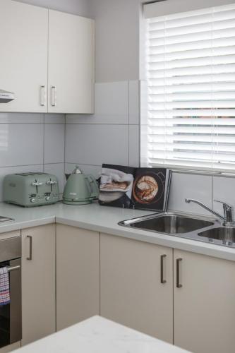 Charming 3-Bedroom Escape in Glen Iris in Malvern Charming 3-Bedroom Escape in Glen Iris in Malvern