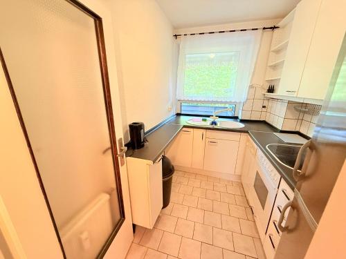 Konyha, Altmodische 3 Zimmer Wohnung in Monheim am Rhein Konyha, Altmodische 3 Zimmer Wohnung in Monheim am Rhein