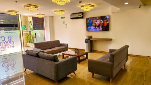 Előcsarnok, Hotel BE Suites Cali in El Ingenio Előcsarnok, Hotel BE Suites Cali in El Ingenio