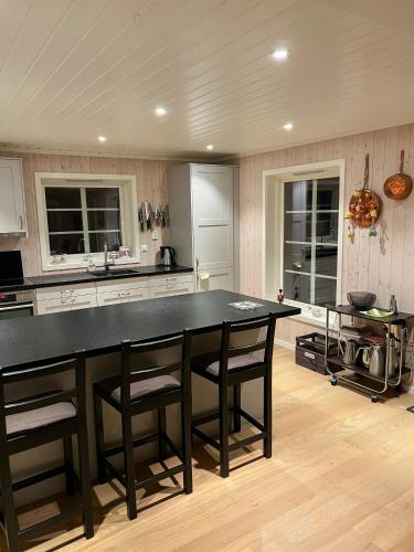 Exterior view, Modern Mountain Cabin With Panoramic Views in Sjusjoen Exterior view, Modern Mountain Cabin With Panoramic Views in Sjusjoen