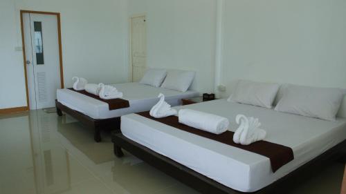 This photo about Bottle Beach 2 Bungalows shared on HyHotel.com