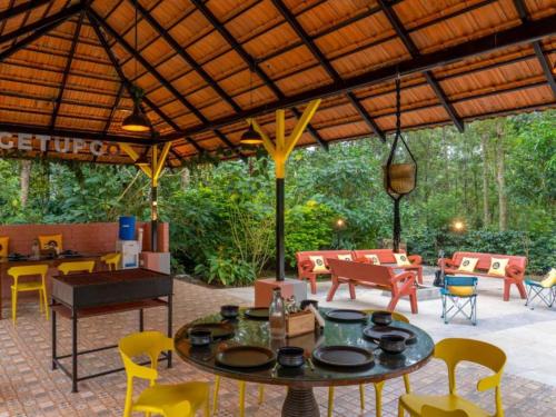 Étterem, The Hosteller Chikmagalur in Csikmagalur Étterem, The Hosteller Chikmagalur in Csikmagalur