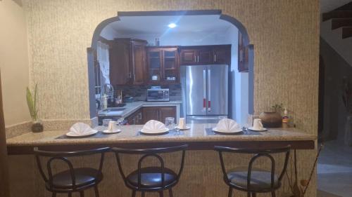 Hill view Vacational Rental in Runaway Bay Hill view Vacational Rental in Runaway Bay