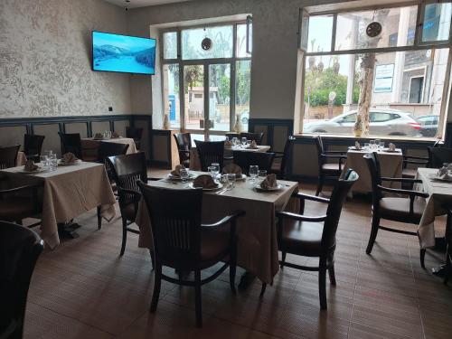 Pub/salon, Hotel De Provence in El Jadida Pub/salon, Hotel De Provence in El Jadida