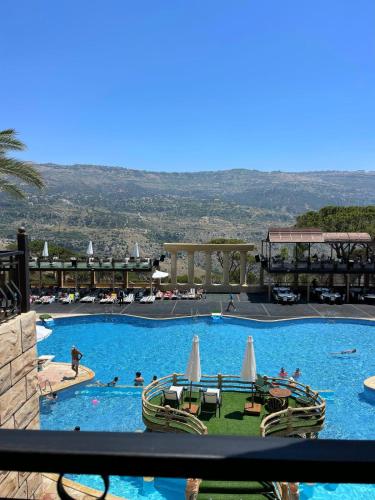 Swimming pool, Pineland Hotel and Health Resort in Btebyat Swimming pool, Pineland Hotel and Health Resort in Btebyat