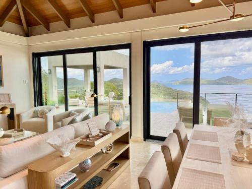 Phenomenal Pool and Hot Tub Villa in East End Phenomenal Pool and Hot Tub Villa in East End