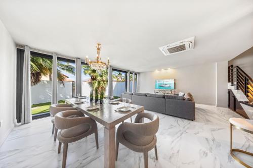 3BR with Jacuzzi & View by Bocobay in Westpunt 3BR with Jacuzzi & View by Bocobay in Westpunt