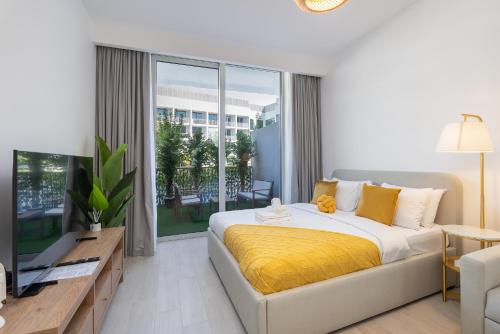 Bed, New Charming Studio in JVC near Jumeirah Village Circle Bed, New Charming Studio in JVC near Jumeirah Village Circle