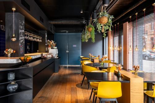 Bar/ Salón, ibis Styles Hasselt City Centre in Hasselt Bar/ Salón, ibis Styles Hasselt City Centre in Hasselt