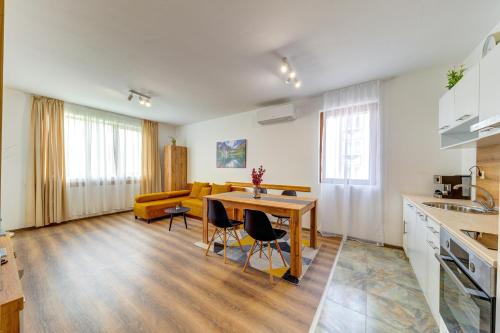 Villa Kometa - 1BD Apt with Balcony & Forest View by Flat Manager in Pamporovo Villa Kometa - 1BD Apt with Balcony & Forest View by Flat Manager in Pamporovo