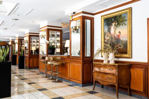 Lobby, Grand Hotel Tiberio near Embassy of the Philippines Lobby, Grand Hotel Tiberio near Embassy of the Philippines