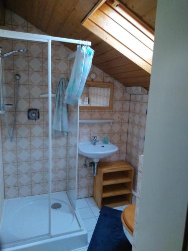 Fürdőszoba, Ferienwohnung Freudenthal Bernried in Bernried Fürdőszoba, Ferienwohnung Freudenthal Bernried in Bernried