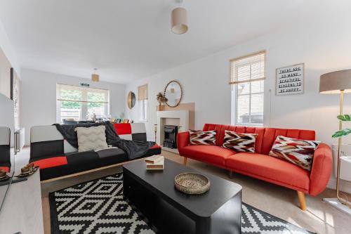Stylish 5Bedroom Getaway in Quiet Mildenhall Area in 米登霍爾 Stylish 5Bedroom Getaway in Quiet Mildenhall Area in 米登霍爾