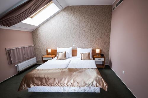 Boutique Hotel Sopianae in เปคส์ Boutique Hotel Sopianae in เปคส์