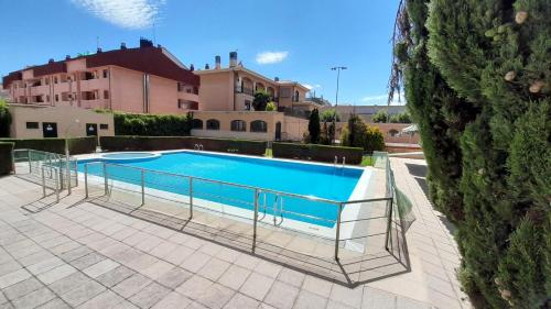 مسبح, Hotel Alda Rio Tormes in Santa Marta de Tormes مسبح, Hotel Alda Rio Tormes in Santa Marta de Tormes