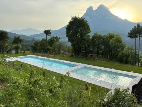 Zwembad, wecamp Pedraforca in Saldes Zwembad, wecamp Pedraforca in Saldes