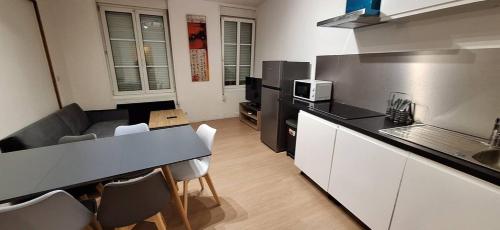 HOTEL LE SAINT QUENTIN in Szentquentin HOTEL LE SAINT QUENTIN in Szentquentin