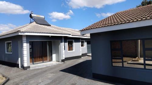 Exterior view, Gogo Rennie Guest House in Mutare Exterior view, Gogo Rennie Guest House in Mutare