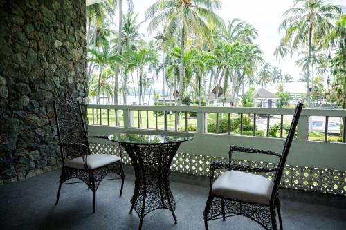 Balkon/teras, Waterfront Insular Hotel Davao in Davao Balkon/teras, Waterfront Insular Hotel Davao in Davao