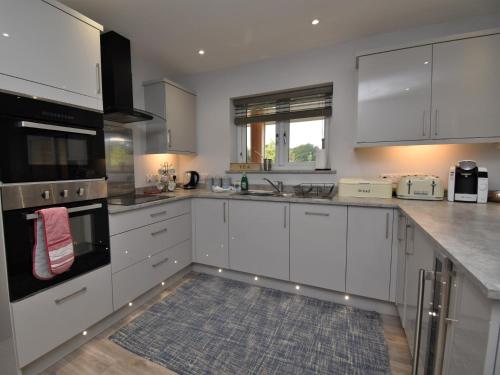 Létesítmények, 4 Bed in Oswestry 74110 in Llandysilio Létesítmények, 4 Bed in Oswestry 74110 in Llandysilio