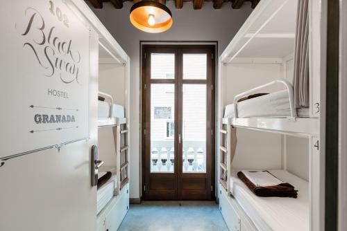 Vendégszoba, Black Swan Hostel Granada in Granada Vendégszoba, Black Swan Hostel Granada in Granada