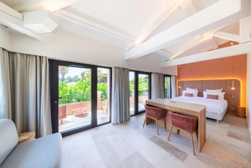 Hotel Brin d'Azur - Saint Tropez in Gassin Hotel Brin d'Azur - Saint Tropez in Gassin