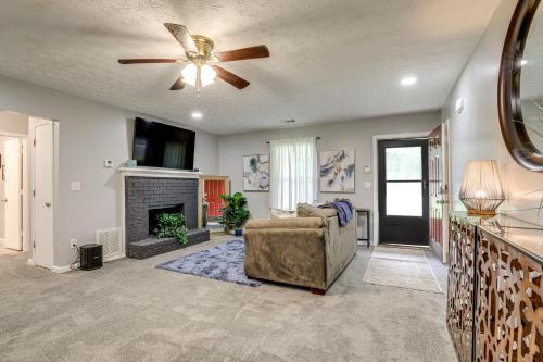 Ping-Pong and Pool Table Peaceful Stonecrest Escape in Lithonia Ping-Pong and Pool Table Peaceful Stonecrest Escape in Lithonia