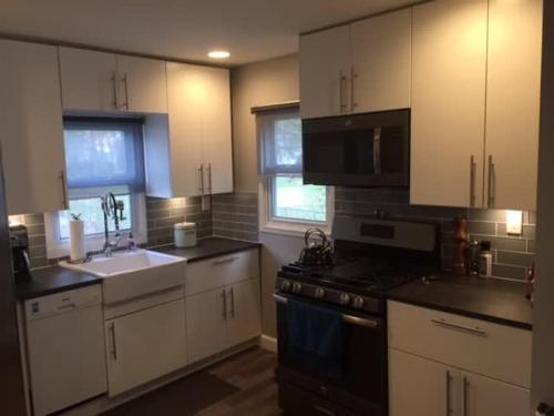 Corporate insurance or family vacation in Wolverine lake in Commerce Township (MI) Corporate insurance or family vacation in Wolverine lake in Commerce Township (MI)