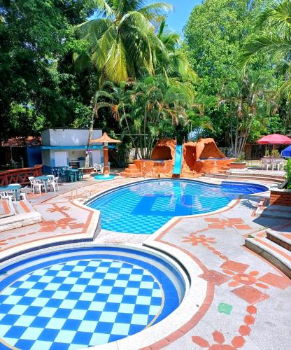 Swimming pool, Hotel Campestre la Meseta in Puerto Boyacá Swimming pool, Hotel Campestre la Meseta in Puerto Boyacá