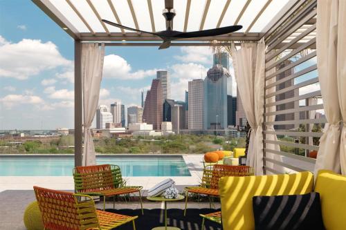 수영장, Thompson Houston, by Hyatt in 휴스턴 (TX) 수영장, Thompson Houston, by Hyatt in 휴스턴 (TX)