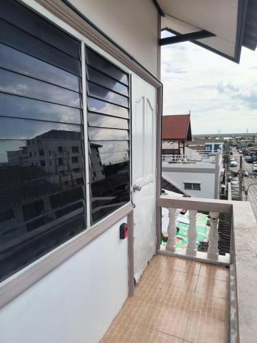 บ้านวดาวัลย์ near Riverdale Golf Club บ้านวดาวัลย์ near Riverdale Golf Club