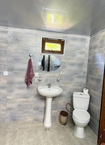 Коттедж в саду роз in 查克菲 Коттедж в саду роз in 查克菲