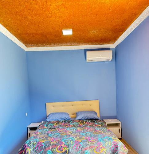 Коттедж в саду роз in 查克菲 Коттедж в саду роз in 查克菲