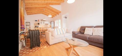 A szálláshely kívülről, La Casa del Maestro in Cerezo De Abajo A szálláshely kívülről, La Casa del Maestro in Cerezo De Abajo