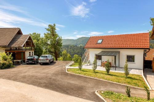 Mirola homes - rent in nature in Gorenja Vas Mirola homes - rent in nature in Gorenja Vas