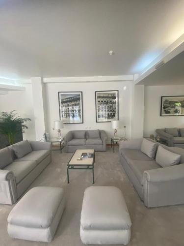Hotel Toural in جويمارايس Hotel Toural in جويمارايس