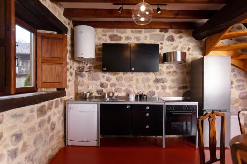 Konyha, Gatehouse of the Palacio de Hualle near Comillas in Valdaliga Konyha, Gatehouse of the Palacio de Hualle near Comillas in Valdaliga