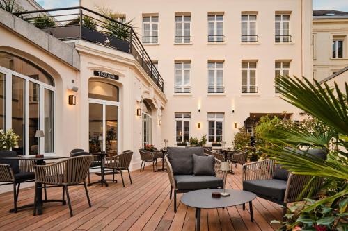 Erkély/terasz, The Originals Boutique, Hôtel 3 étoiles Les Coulisses du Théâtre, Saint-Quentin (The Originals Boutique, Hotel 3 etoiles Les Coulisses du Theatre, Saint-Quentin) in Szentquentin Erkély/terasz, The Originals Boutique, Hôtel 3 étoiles Les Coulisses du Théâtre, Saint-Quentin (The Originals Boutique, Hotel 3 etoiles Les Coulisses du Theatre, Saint-Quentin) in Szentquentin