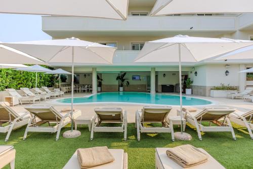 Piscina, Villa Rosa Hotel Desenzano in Desenzano Del Garda Suburbs Piscina, Villa Rosa Hotel Desenzano in Desenzano Del Garda Suburbs